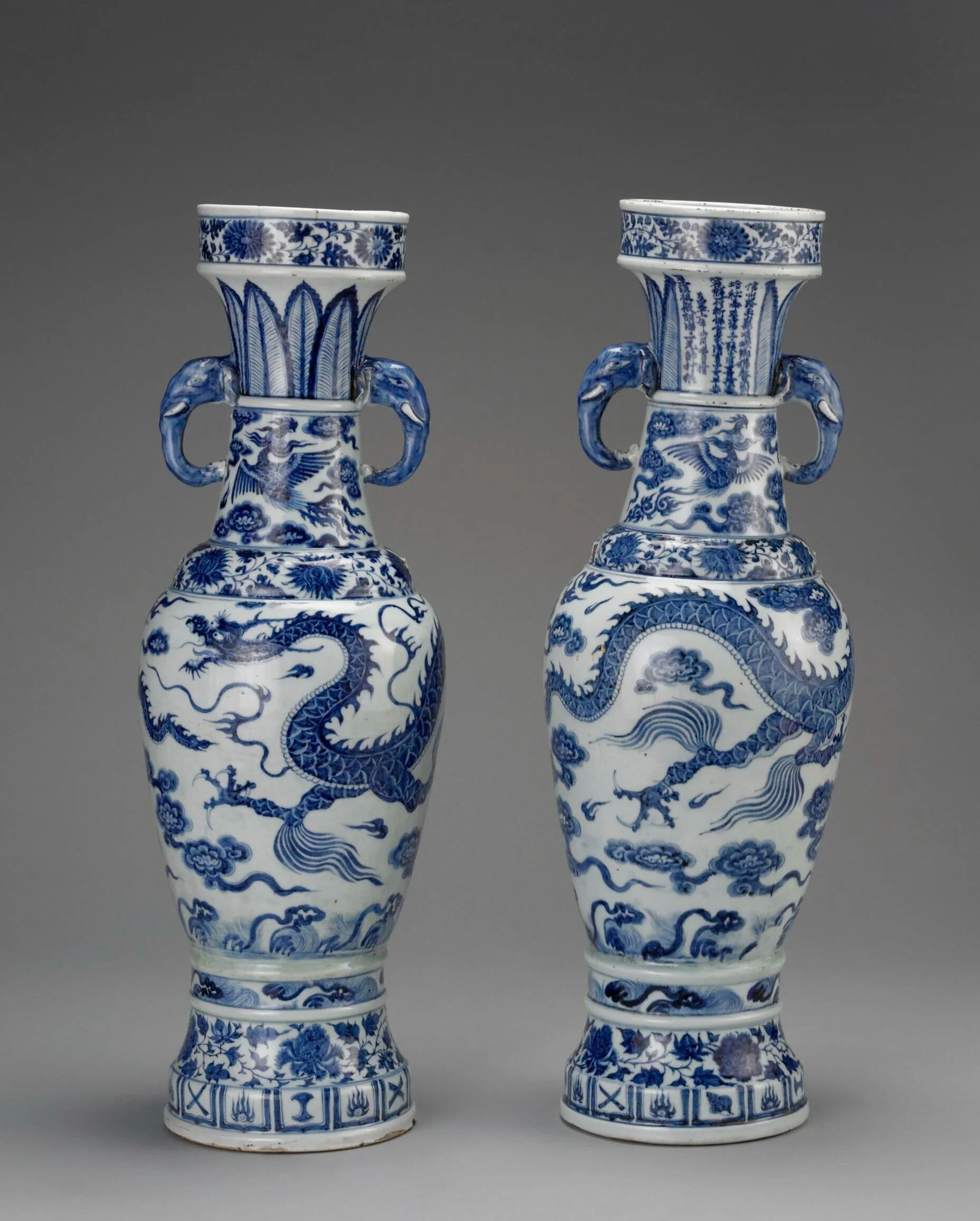 唐銅　桂華堂作　饕餮文　花器　花瓶　平安金英堂　正修識箱　V　R4933C 唐銅　桂華堂作　饕餮文　花器　花瓶　平安金英堂　正修識箱　V　R4933C